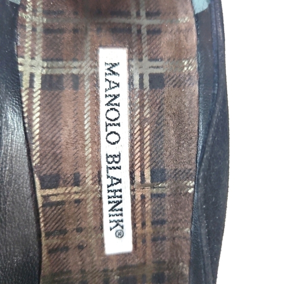 Manolo Banolik Black Suede Pumps Size 35.5